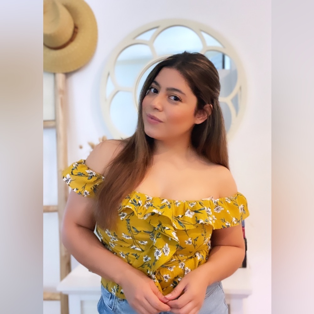 Meet your Posher, Celia